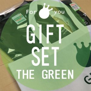 Tシャツ、ハイソックス、袋のグリーンセット