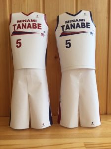 セロハンテープにて工作