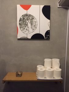 額縁に布貼って作った (下の棚も作ってもらった)@トイレ