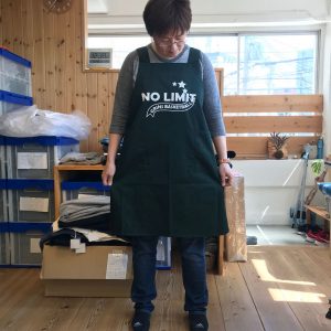 NO LIMIT エプロン