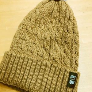 ニットキャップ　カーキー